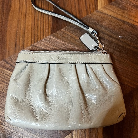 Coach Handbags - Coach wristlet pouch wallet patent leather zipper closure